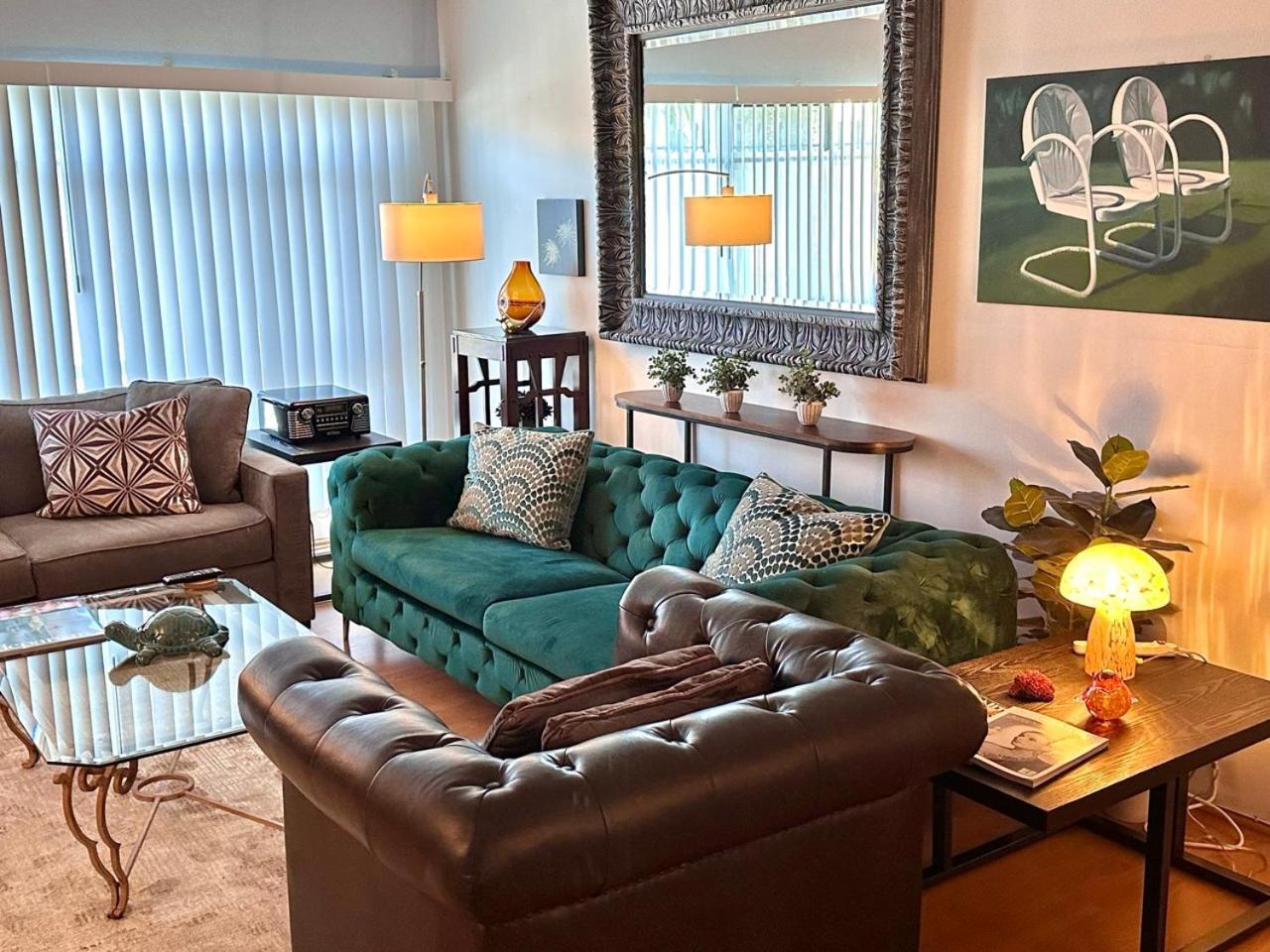 Apartment Beverly Estates